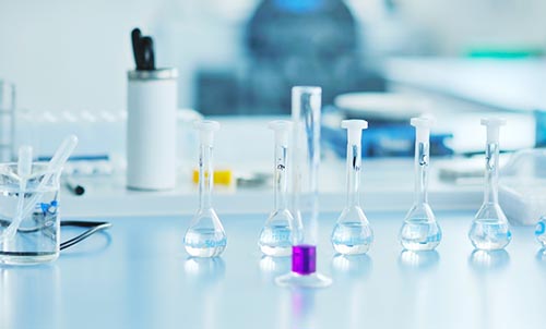 image laboratoire qualité eau